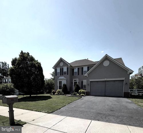 50 E Braeburn Dr, SMYRNA, DE, 19977-3927 | Card Image