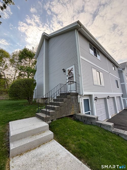 46-151 Shelter Rock Rd, Danbury, CT, 06810-7074 | Card Image