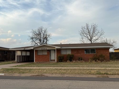 3505 40th St, Snyder, TX, 79549-6322 | Card Image