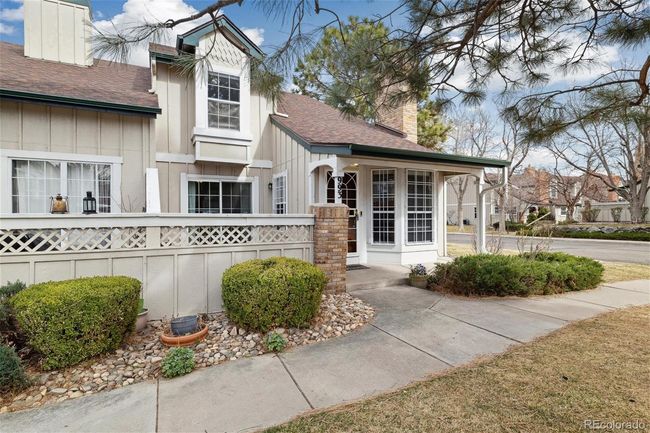 993 S Fairplay St, Townhouse with 4 bedrooms, 4 bathrooms and 2 parking in Aurora CO | Image 4