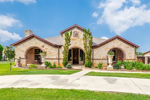 308 Sheri Ln, Roanoke, TX, 76262-6146 | Card Image