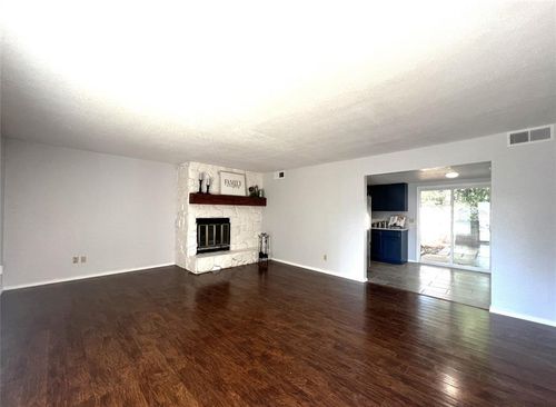 421 Dauphin Ave, Edmond, OK, 73034-7240 | Card Image