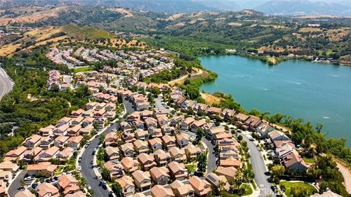 321 Trailblazer, Mission Viejo, CA, 92692 | Card Image