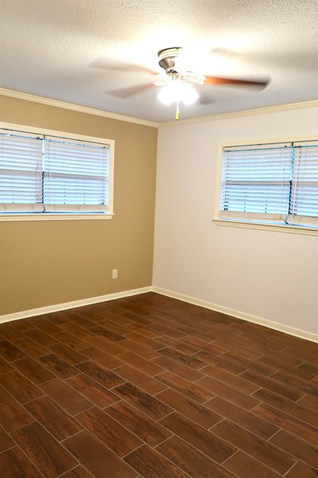 5263 Old Highway 87, House other with 3 bedrooms, 2 bathrooms and null parking in Orange TX | Image 25
