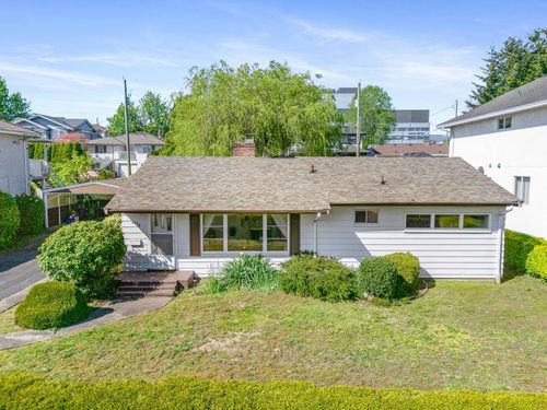 3975 Spruce Street, Burnaby, BC, V5G1Y2 | Card Image