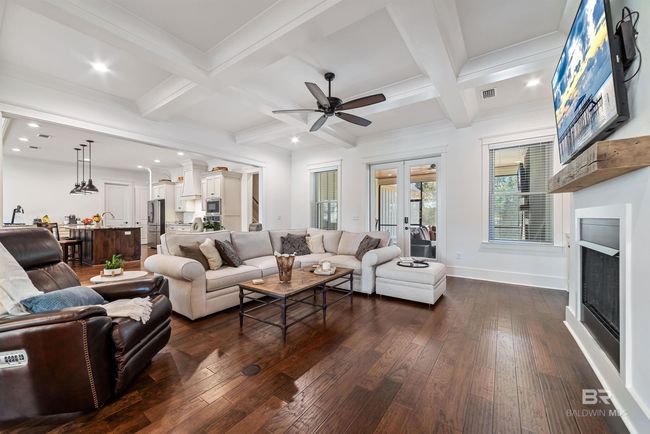 Living Room | Image 8