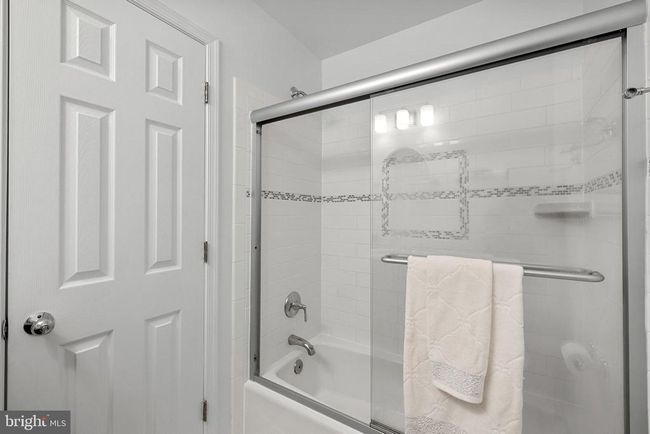 8924 Cross Chase Cir, House other with 4 bedrooms, 5 bathrooms and null parking in LORTON VA | Image 41