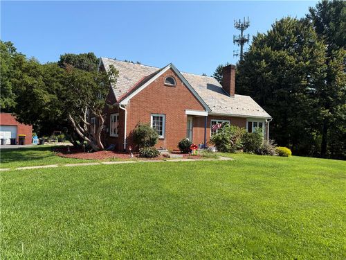 4023 Oakland Rd, BETHLEHEM, PA, 18020-1443 | Card Image
