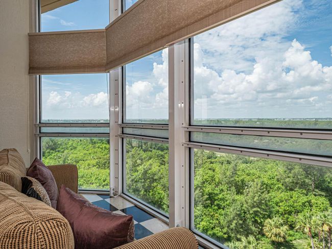 PH6 - 3870 N Highway A1a, Condo with 2 bedrooms, 2 bathrooms and null parking in Hutchinson Island FL | Image 39