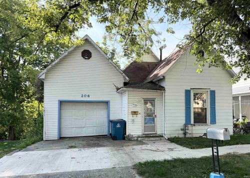 206 S Main St, Jonesboro, IN, 46938-1111 | Card Image