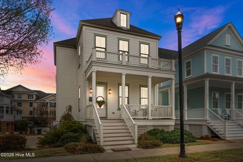 317 E Water St, Washington, NC, 27889-4584 | Card Image