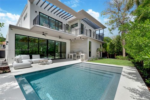 4110 Park Ave, Miami, FL, 33133-6354 | Card Image