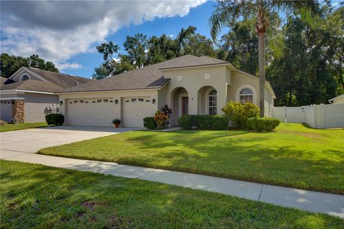 2823 Windcrest Oaks Ct, Valrico, FL, 33594-3903 | Card Image