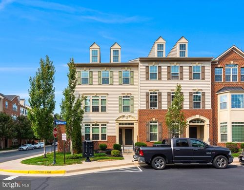 42237 Piebald Sq, ALDIE, VA, 20105-5749 | Card Image