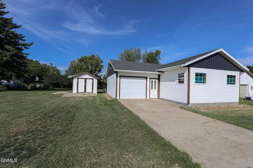 316 Main St, Wing, ND, 58494-4004 | Card Image