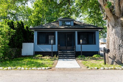 32 Sykes St, Warwick, RI, 02886-0659 | Card Image