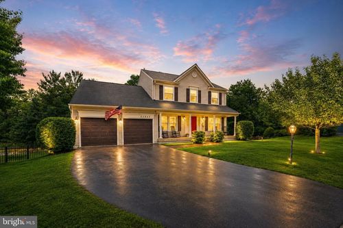 43847 Glenhazel Dr, ASHBURN, VA, 20147-3938 | Card Image