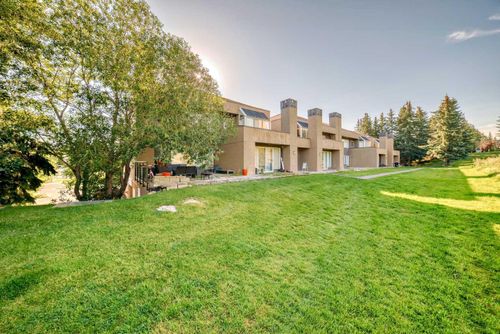 10-305 Village Mews Sw, Calgary, AB, T3H2L3 | Card Image