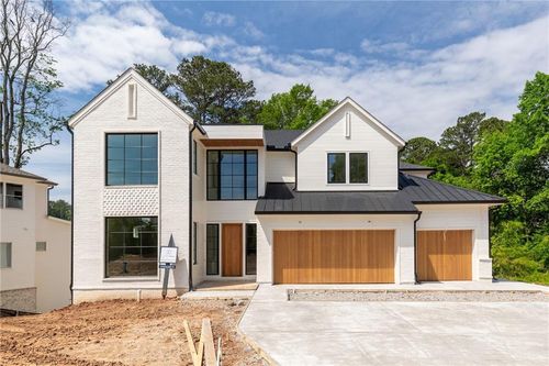 10910 Woodstock Rd, Roswell, GA, 30075-2972 | Card Image