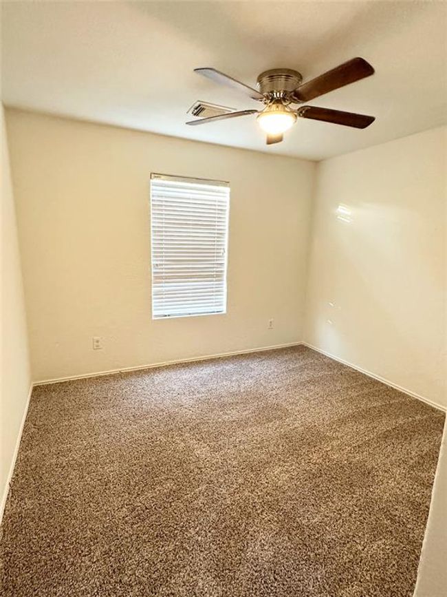 7907 Fire Thorn Ln, House other with 3 bedrooms, 2 bathrooms and 2 parking in Cypress TX | Image 17