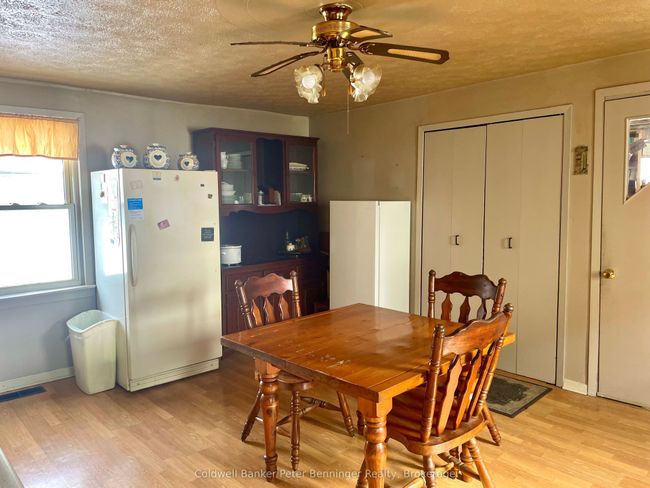 20 Elm St S, House other with 3 bedrooms, 2 bathrooms and 4 parking in Walkerton ON | Image 5