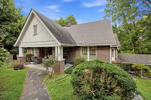 706 Mount Vernon Cir, Chattanooga, TN, 37405-2943 | Card Image