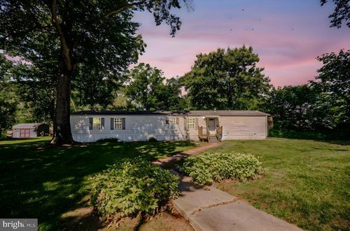 139 Sharp Rd, AVONDALE, PA, 19311-9712 | Card Image
