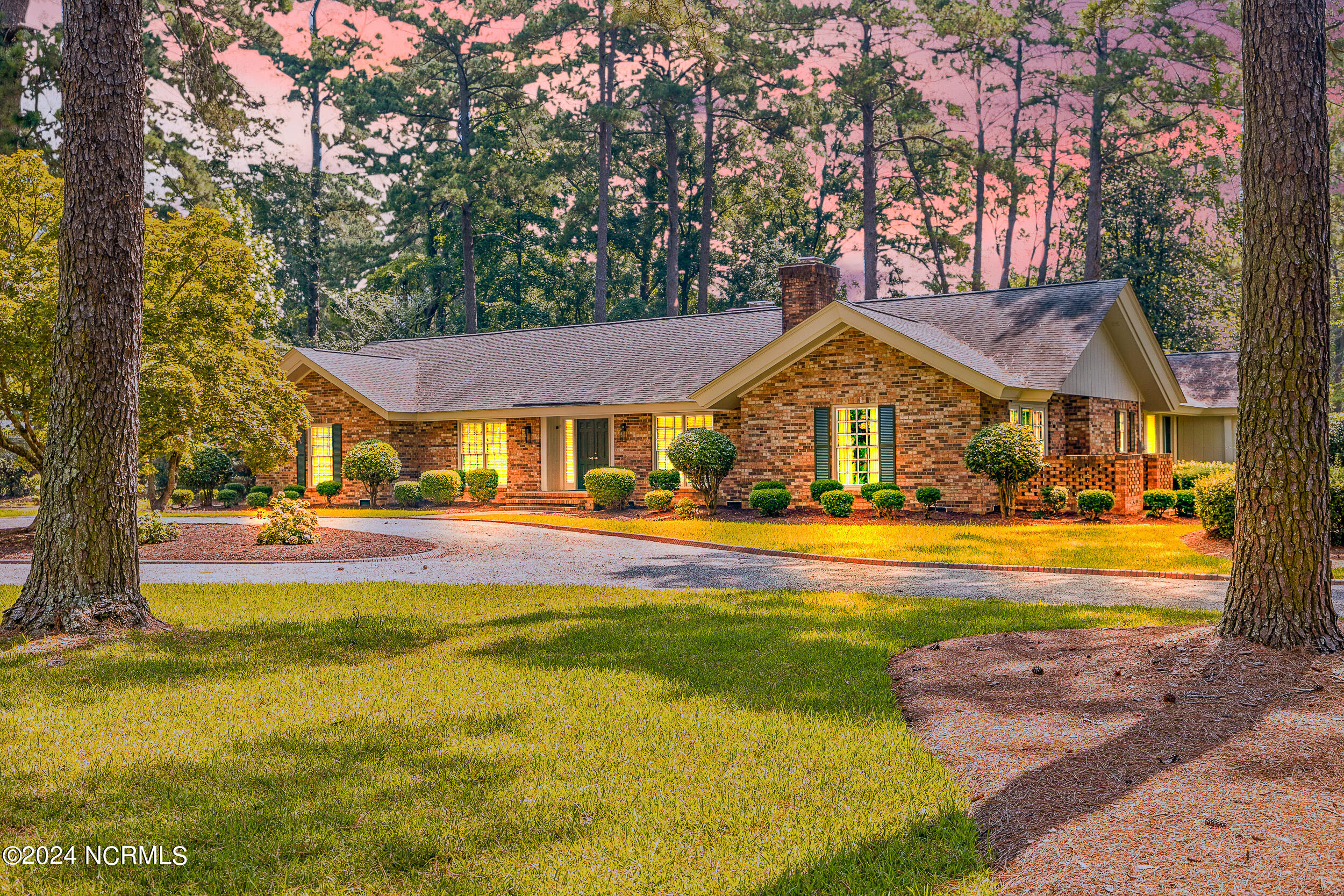 Barker Ten Mile Rd, Lumberton, NC 28358