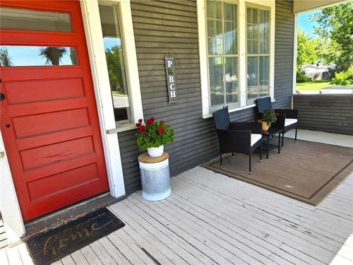 721 Labree Ave N, Thief River Falls, MN, 56701-1632 | Card Image