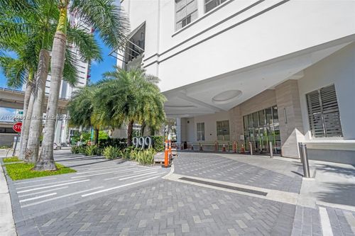 apt-1915-999 Sw 1st Ave, Miami, FL, 33130-3463 | Card Image