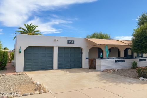 143 E Santa Chalice Dr, Green Valley, AZ, 85614-1415 | Card Image