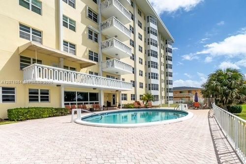 806-2500 Ne 48th Ln, Fort Lauderdale, FL, 33308-4776 | Card Image
