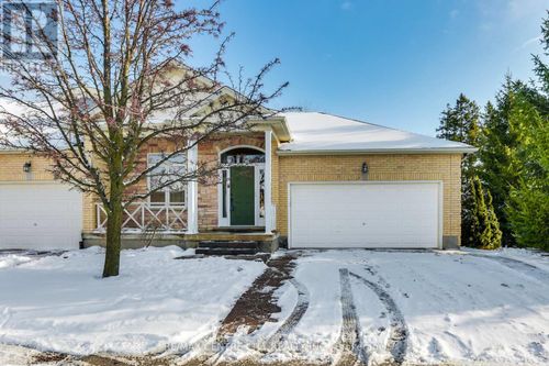 16-947 Adirondack Rd, London, ON, N6K4Y7 | Card Image