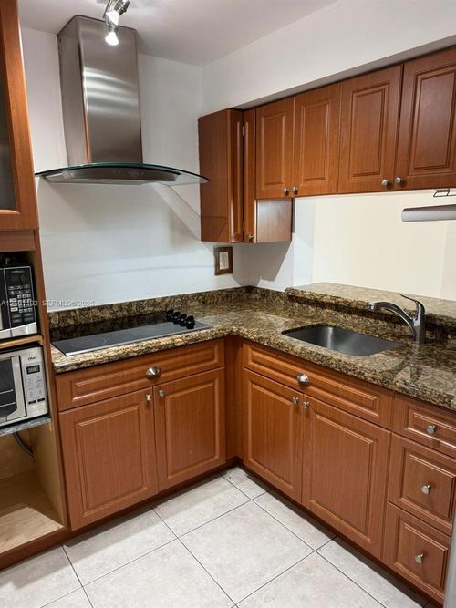 425-3-11790 Sw 18th St, Miami, FL, 33175-1622 | Card Image