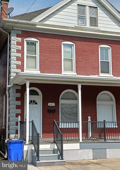 443 N Mulberry St, HAGERSTOWN, MD, 21740-4027 | Card Image