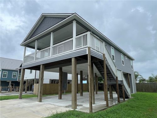 213 Las Palmas Dr, Corpus Christi, TX, 78418-3031 | Card Image