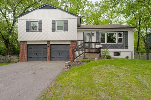 10719 Mersington Ave, Kansas City, MO, 64137-1871 | Card Image