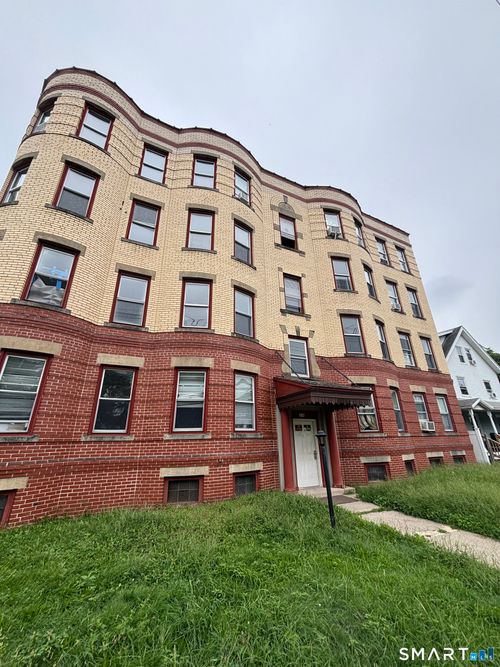 c2-218 West St, Bristol, CT, 06010-5748 | Card Image