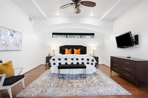 1106 Timbergrove Ln, Houston, TX, 77008-6313 | Card Image