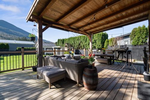 42630 Yarrow Central Rd, Chilliwack, BC, V2R5C6 | Card Image