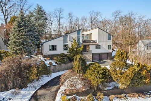 19 Skyline Dr, West Orange, NJ, 07052-1412 | Card Image