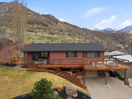 3061 S Plateau Dr, Salt Lake City, UT, 84109-2320 | Card Image