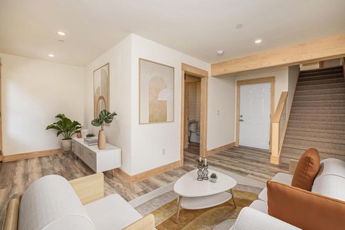 N52W6296-8 Mill Street, Cedarburg, WI, 53012 | Card Image