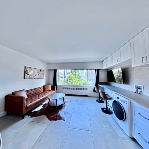 210-1540 Haro St, Vancouver, BC, V6G1G5 | Card Image