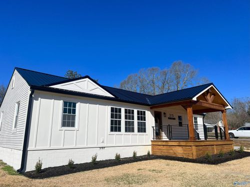 215 4th St Nw, Arab, AL, 35016-6311 | Card Image