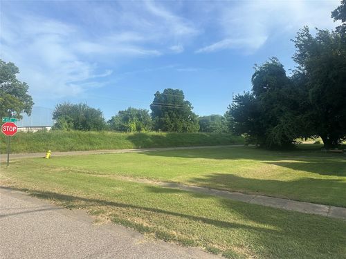 105 Adair St, Bossier City, LA, 71111-4201 | Card Image