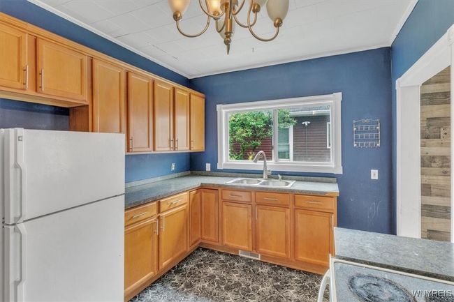 709 87 Th St, House other with 2 bedrooms, 1 bathrooms and null parking in Niagara Falls NY | Image 11