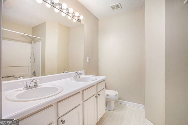 3712 Berkeley Xing, Townhouse with 2 bedrooms, 3 bathrooms and 2 parking in Duluth GA | Image 13