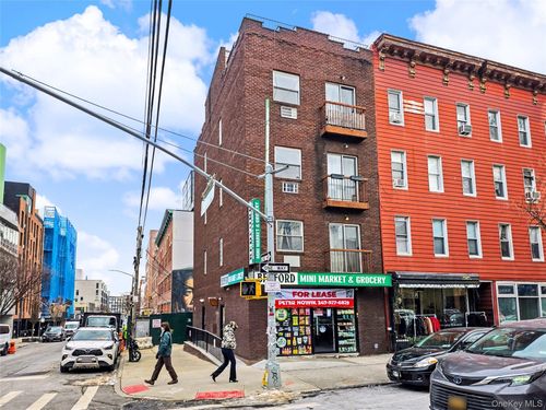 127 Bedford Ave, Brooklyn, NY, 11211-2279 | Card Image
