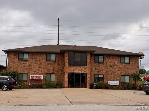2 Melgrove Ln, Hannibal, MO, 63401-2200 | Card Image